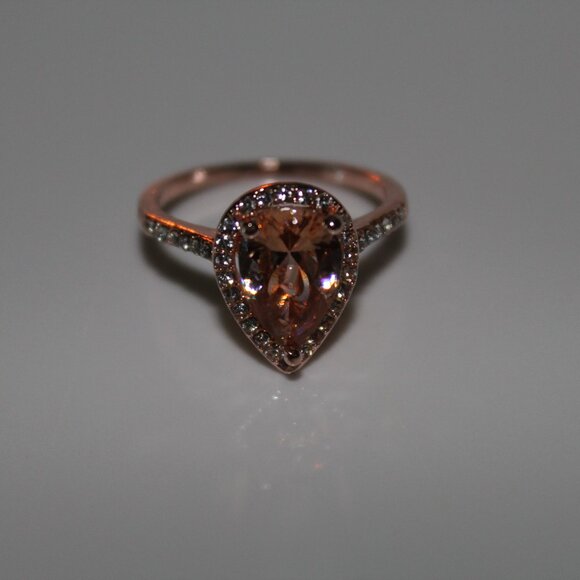 ELEGANT RING - Picture 5 of 6